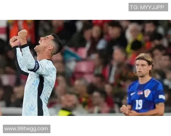 足球巨星用进球宣告心意深情表白爱人创造浪漫奇迹